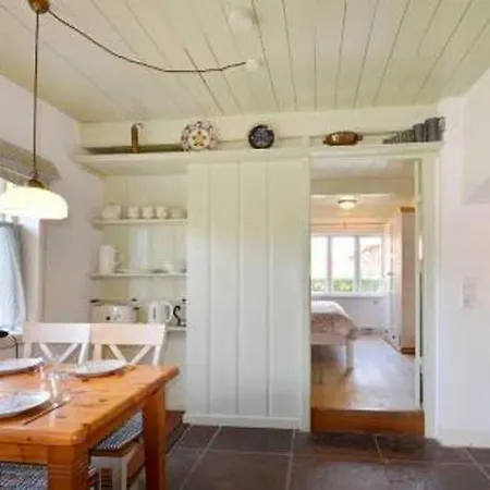 Altes Lehrerhaus Apartament Utersum